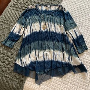 Modesce tie dye loose fitting float top